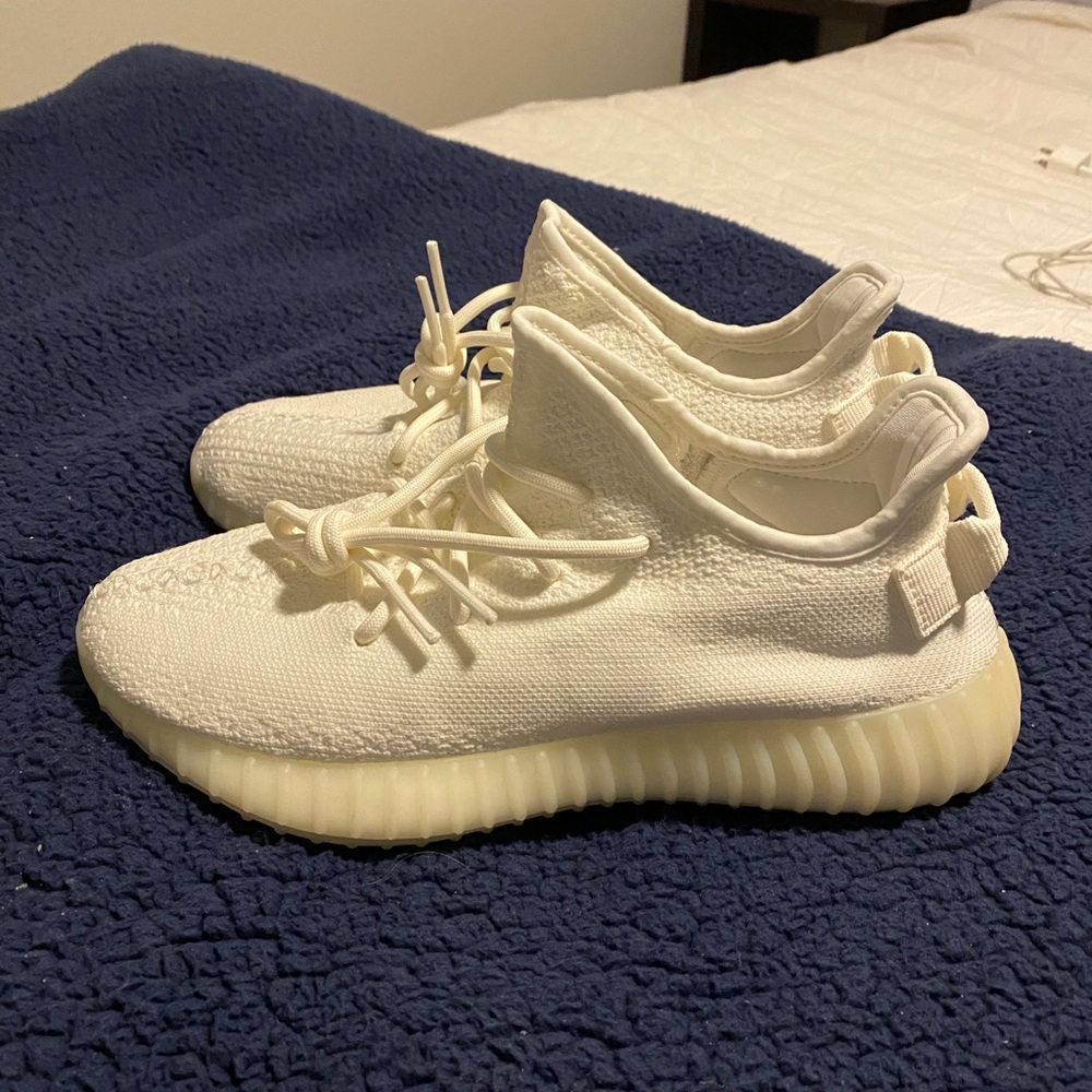 Yeezy Boost 850 V2